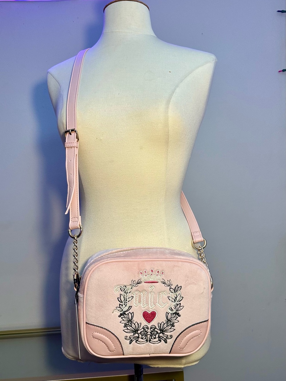 Juicy Couture NWT Diamond Heritage  Crossbody Bag Pink Velour Gold Hardware